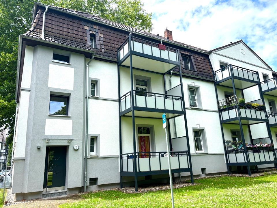 Wohnen in parkähnlicher Umgebung: großzügige 2-Zimmer-Wohnung mit besonderem Charme - Foto 4