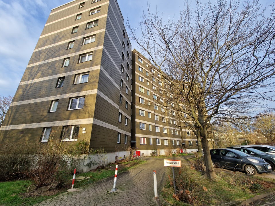 In der 1. Etage leben, ein Aufzug ist gegeben - Foto 4