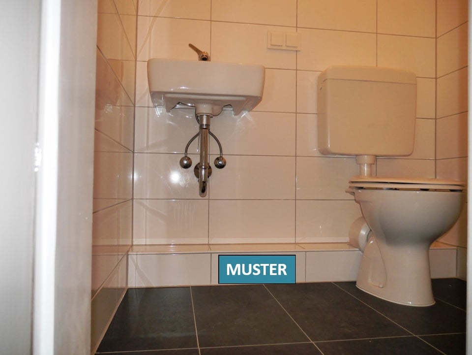 Große Wohnung sucht Familie: helle 4-Zimmer-Wohnung mit großer Außenterrasse - Photo 4