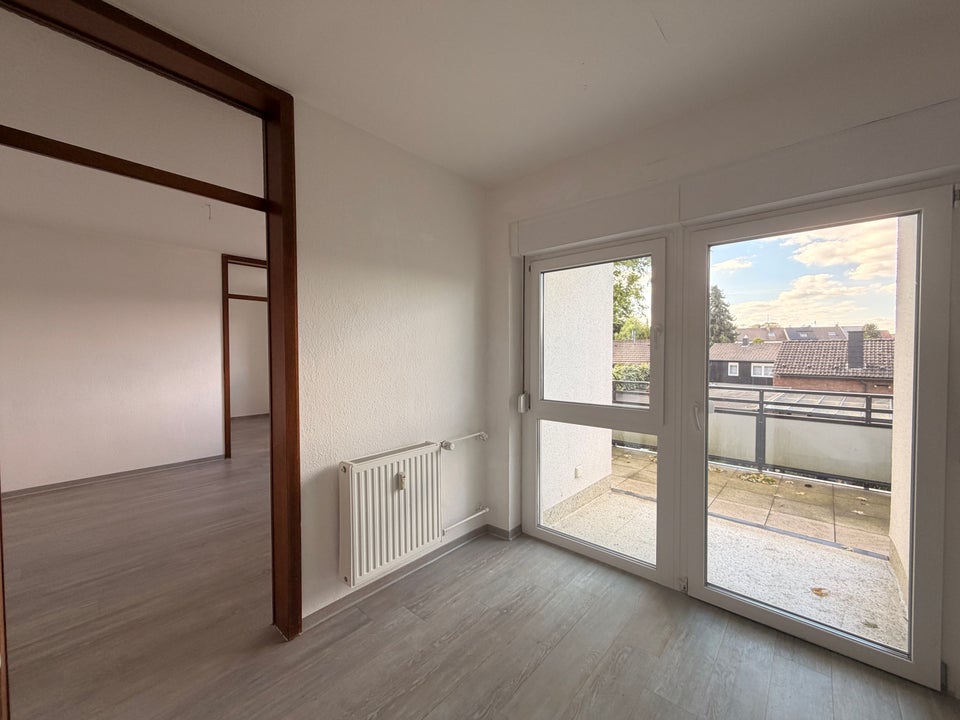 Zum Einzug bereit: Gemütliche Singlewohnung mit schönem Panoramabalkon - Foto 3